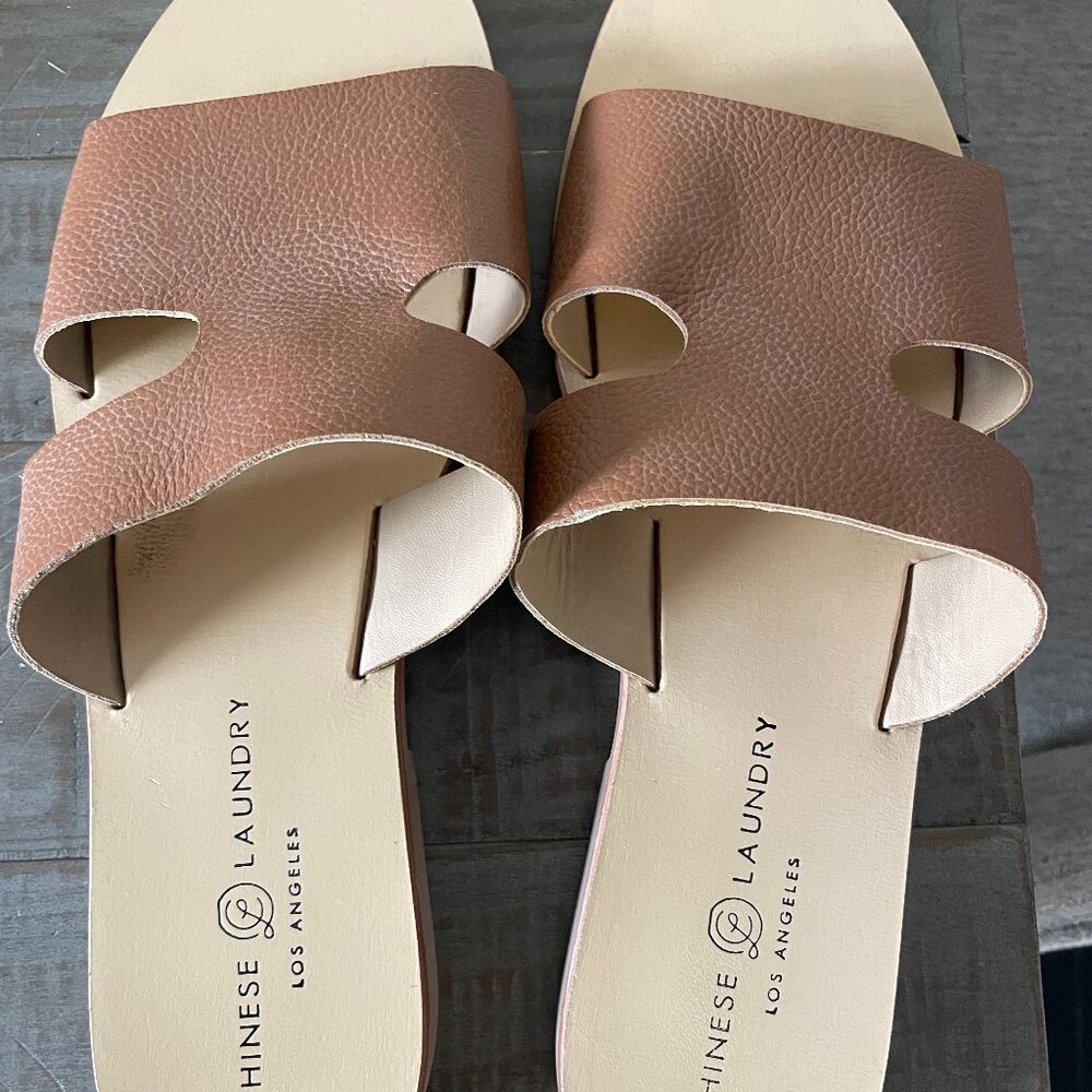 Chinese Laundry Tan Sandals
